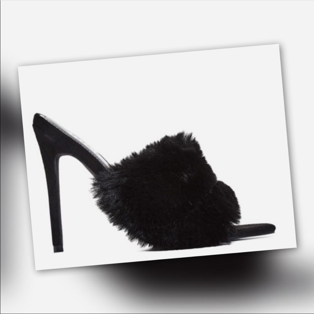 Cape Robin “Savage” Stilettos 👠